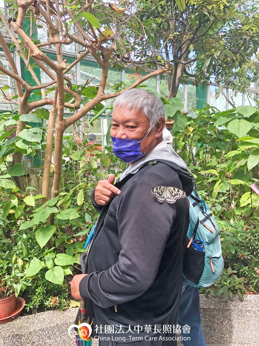 中華長照協會 關懷獨居老人照護計畫 走過疫情，獨老出遊平安樂陶陶 服務花絮1